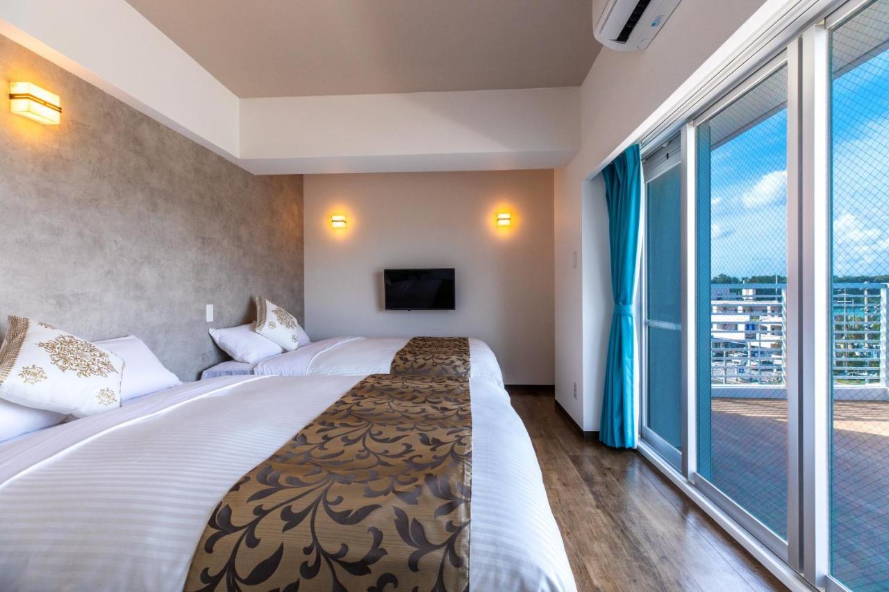 Mr Kinjo 万座ビーチ前 Apart otel Onna Dış mekan fotoğraf